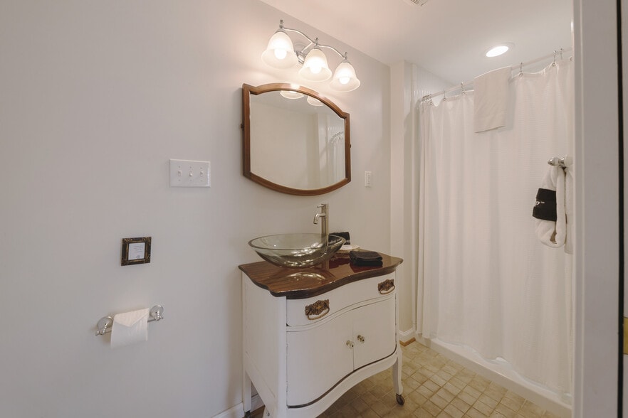 714 Floraton Rd, Murfreesboro, TN for sale - Interior Photo - Image 2 of 67