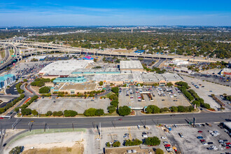 4522 Fredericksburg Rd, San Antonio, TX - Aérien  Vue de la carte