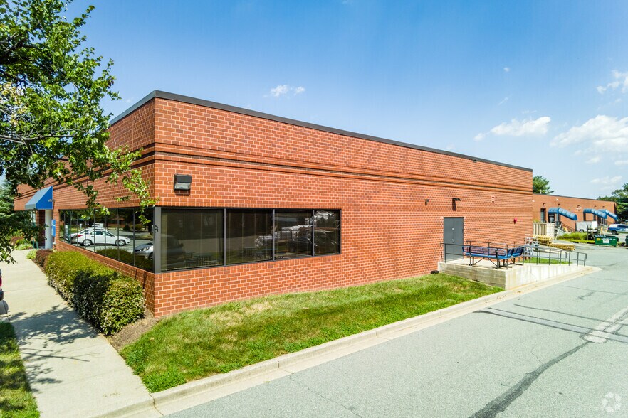 4351-4395 Nicole Dr, Lanham, MD à louer - Photo du bâtiment - Image 3 de 4