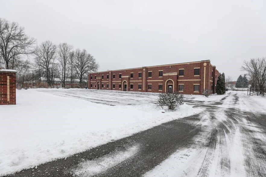 4699 Loomis Pky, Ravenna, OH for lease - Building Photo - Image 2 of 6