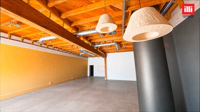 5244-5248 Van Nuys Blvd, Sherman Oaks, CA for lease Interior Photo- Image 2 of 3