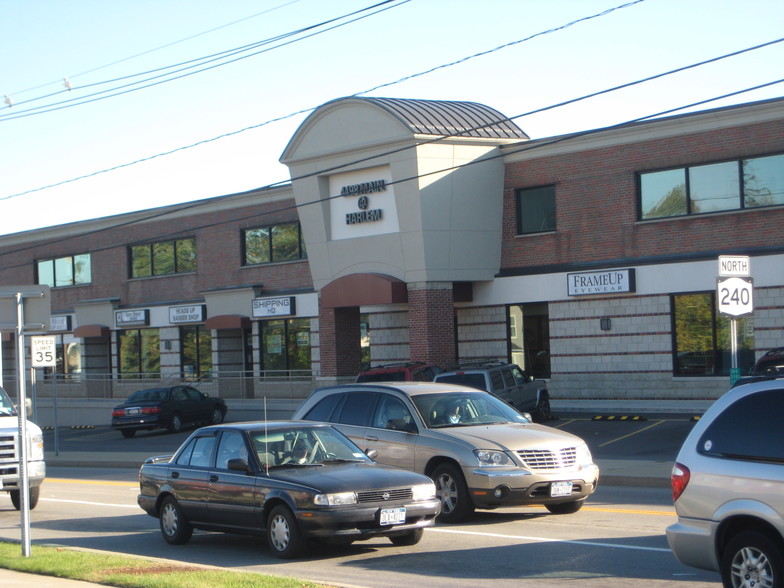 4498 Main St, Buffalo, NY for sale - Building Photo - Image 1 of 1