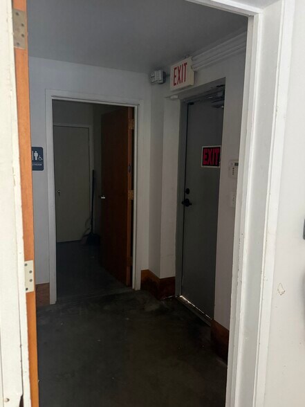 1316 S 5th Ave, Wilmington, NC à louer - Photo du bâtiment - Image 3 de 8