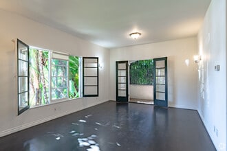 6525 W Sunset Blvd, Los Angeles, CA for lease Interior Photo- Image 2 of 3