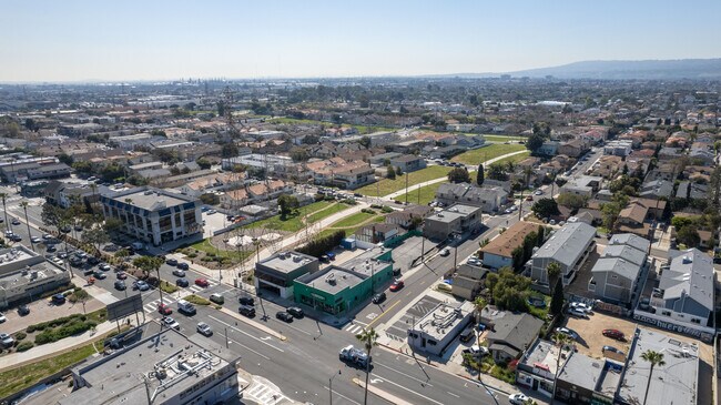 More details for 2500 Artesia Blvd, Redondo Beach, CA - Retail for Sale