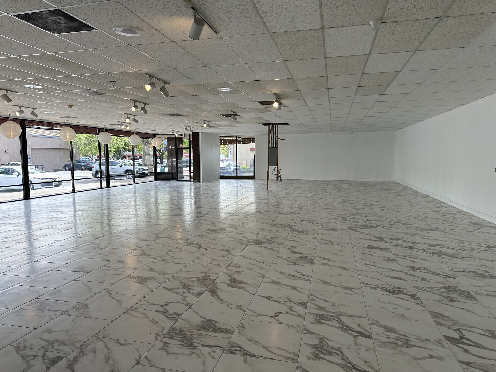 2540 Esplanade, Chico, CA for lease Interior Photo- Image 1 of 4