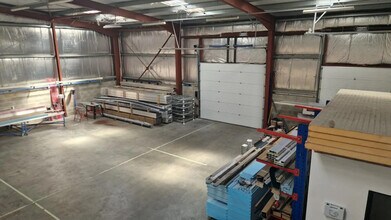 185 Montée Du Gravetan, Saint-Just-Chaleyssin à louer Photo du bâtiment- Image 2 de 7