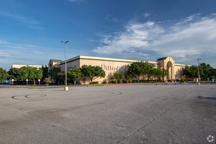 197 Westbank Expy, Gretna, LA for sale - Primary Photo - Image 1 of 1