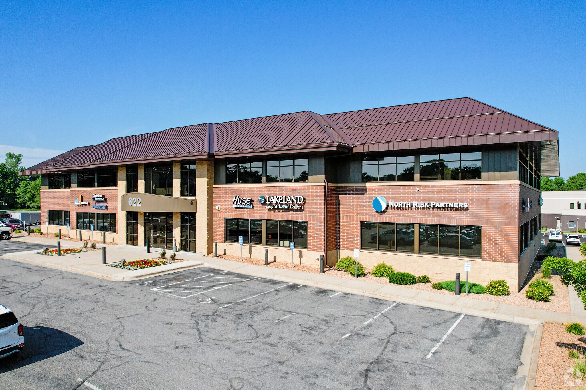 622 Roosevelt Rd, Saint Cloud, MN for lease Building Photo- Image 1 of 6