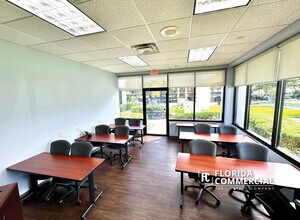 700 SE Central Pky, Stuart, FL for lease Interior Photo- Image 2 of 10