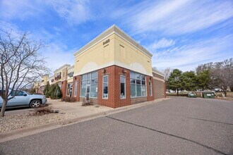 3453 Lake Dr, Blaine, MN à louer Photo du bâtiment- Image 2 de 17