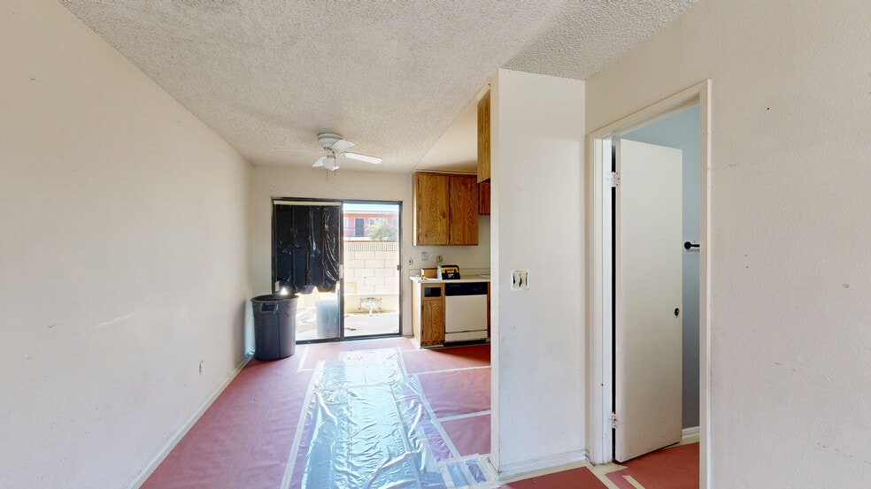 7246 Petrol St, Paramount, CA for sale - Matterport 3D Scan - Image 3 of 30