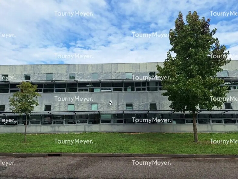 Office in Mérignac for lease - Building Photo - Image 3 of 7