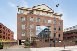 Plus de détails pour 46 Clarendon Rd, Watford - Bureau à louer