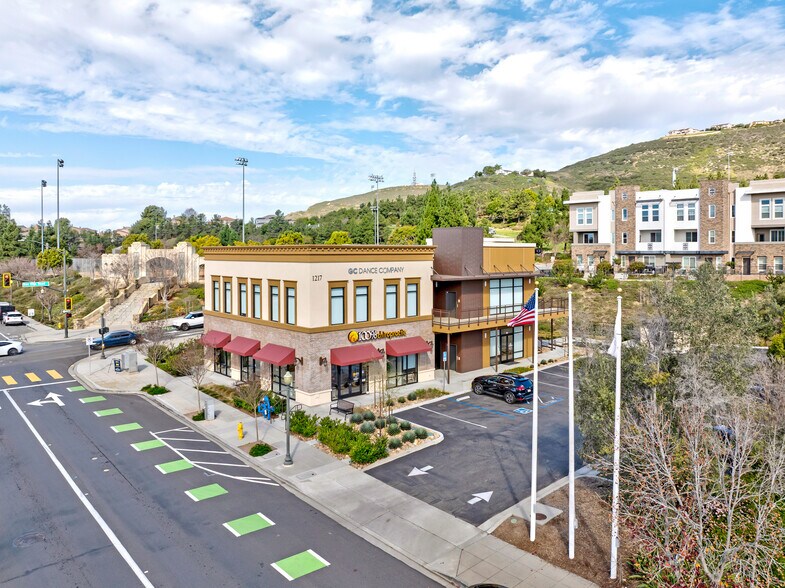 Elfin Forest Rd, San Marcos, CA à vendre - Photo du bâtiment - Image 2 de 5