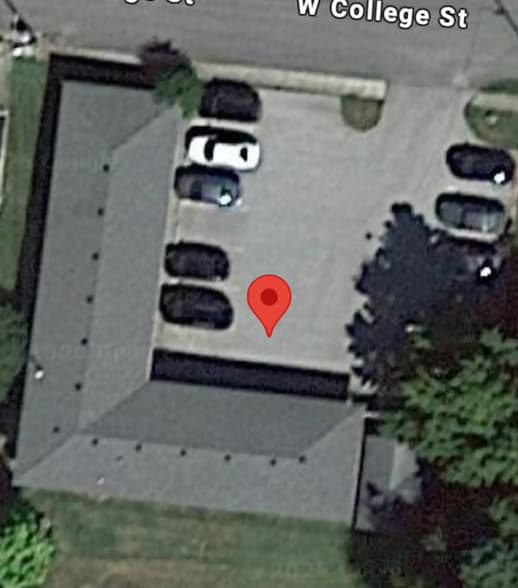 137 W College St, New Castle, KY for sale - Building Photo - Image 2 of 2