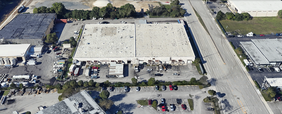 450 W McNab Rd, Fort Lauderdale, FL for lease - Building Photo - Image 1 of 5