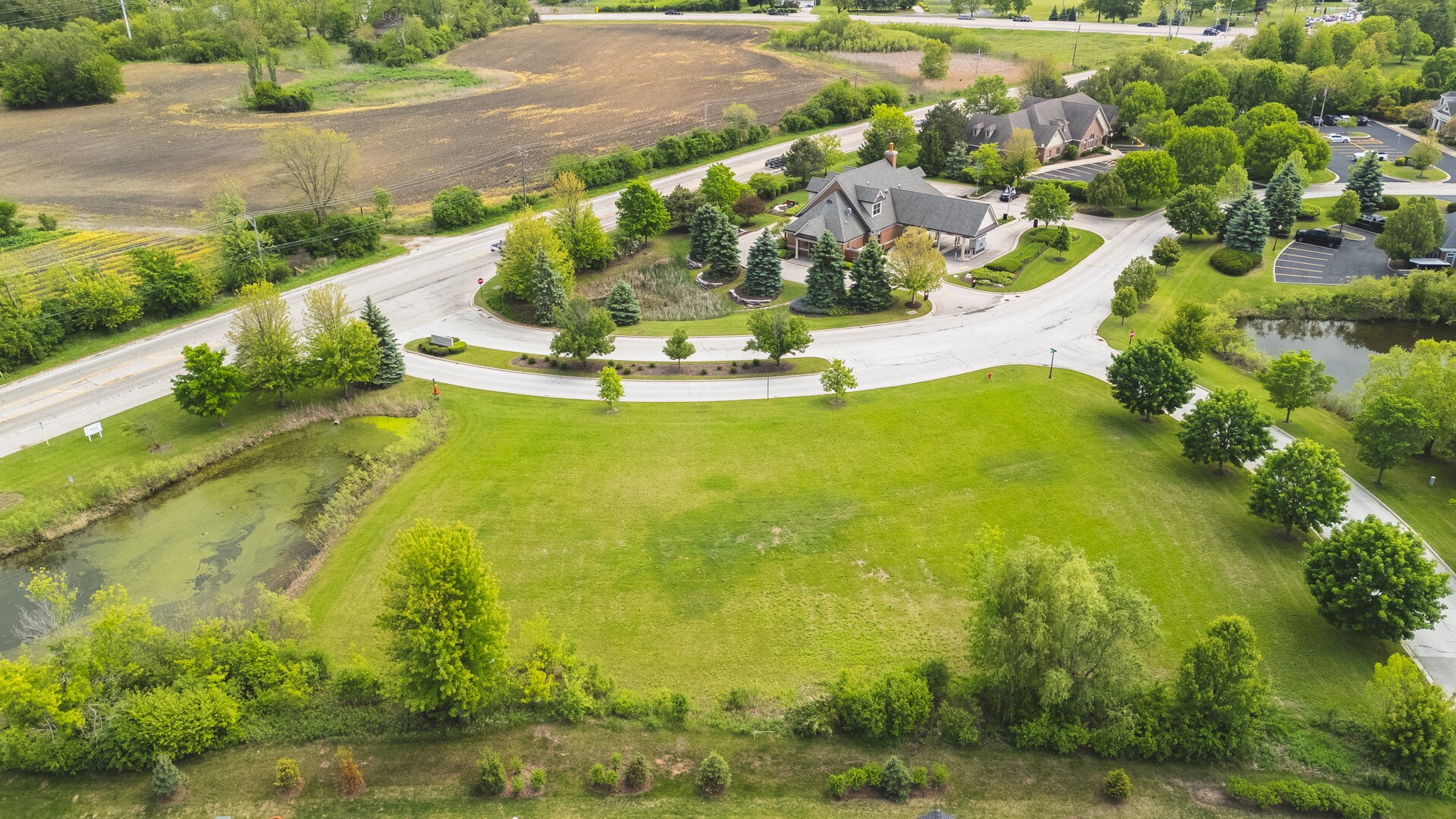 11 Executive dr, Hawthorn Woods, IL for sale Building Photo- Image 1 of 7