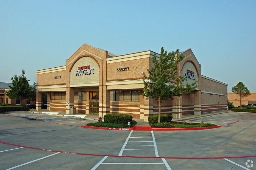 7835 N MacArthur Blvd, Irving, TX à louer - Photo du bâtiment - Image 3 de 11