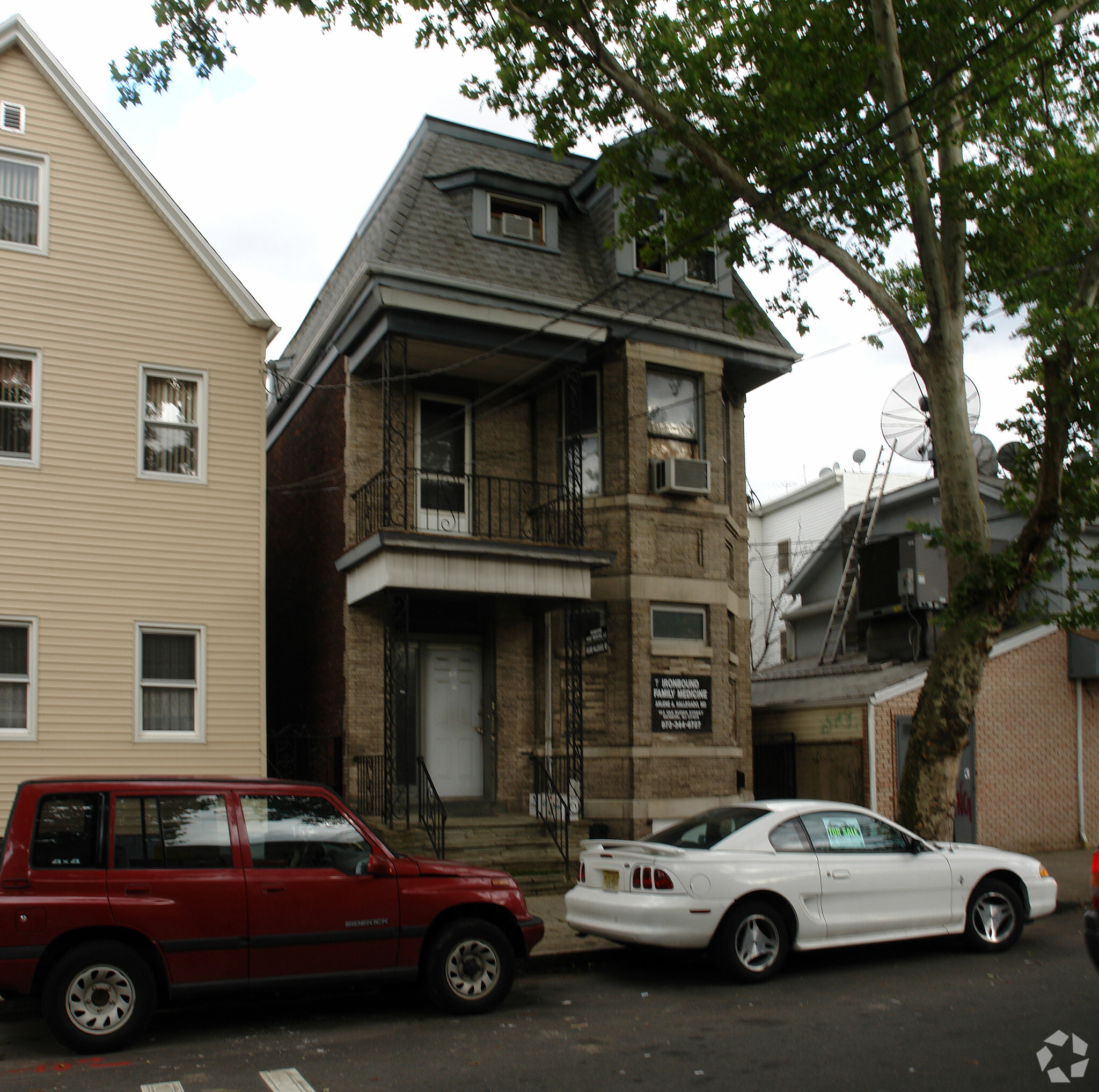 154 Van Buren St, Newark, NJ for sale Primary Photo- Image 1 of 1