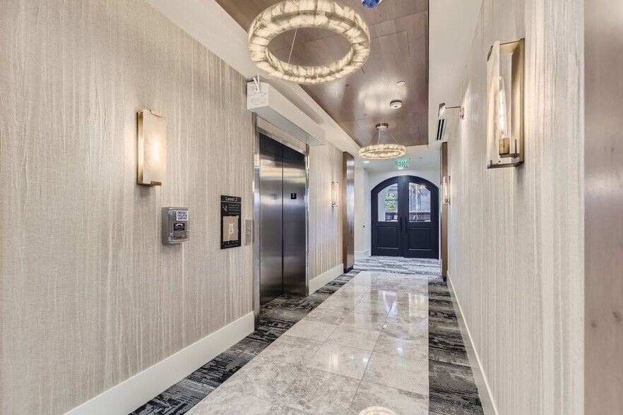 221 Wilcox St, Castle Rock, CO à louer - Photo intérieure - Image 2 de 6