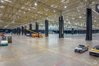 6200 Riverside Dr, Cleveland, OH for lease Interior Photo- Image 1 of 9