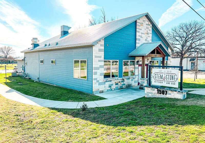 1507 Chestnut St, Bastrop, TX for lease Building Photo- Image 1 of 15