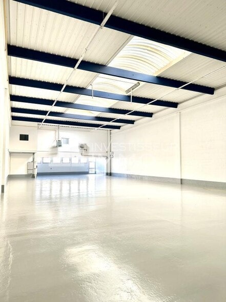 Flex in Bonneuil-sur-Marne for lease - Interior Photo - Image 1 of 1