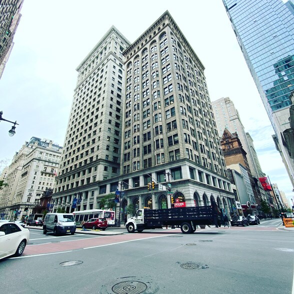 100 S Broad St, Philadelphia, PA à louer - Photo du bâtiment - Image 1 de 20
