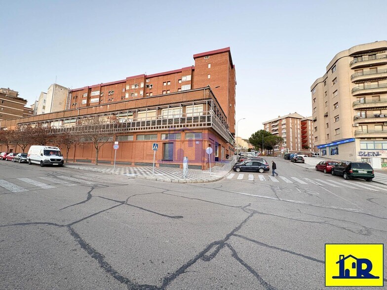 Retail in Cuenca, Cuenca for lease - Building Photo - Image 1 of 5