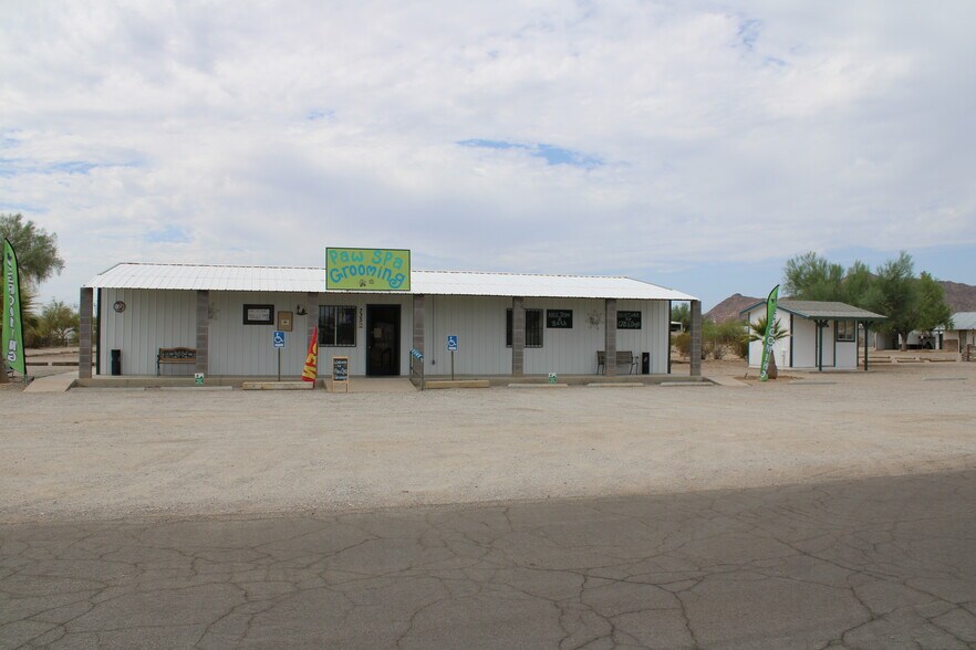 735 W Cowell St, Quartzsite, AZ à vendre - Photo du b timent - Image 1 de 27