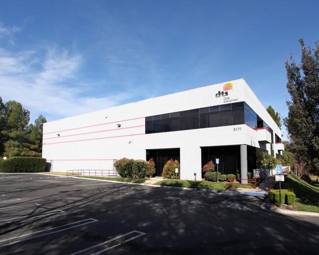 Plus de détails pour 5171 Clareton Dr, Agoura Hills, CA - Industriel à louer