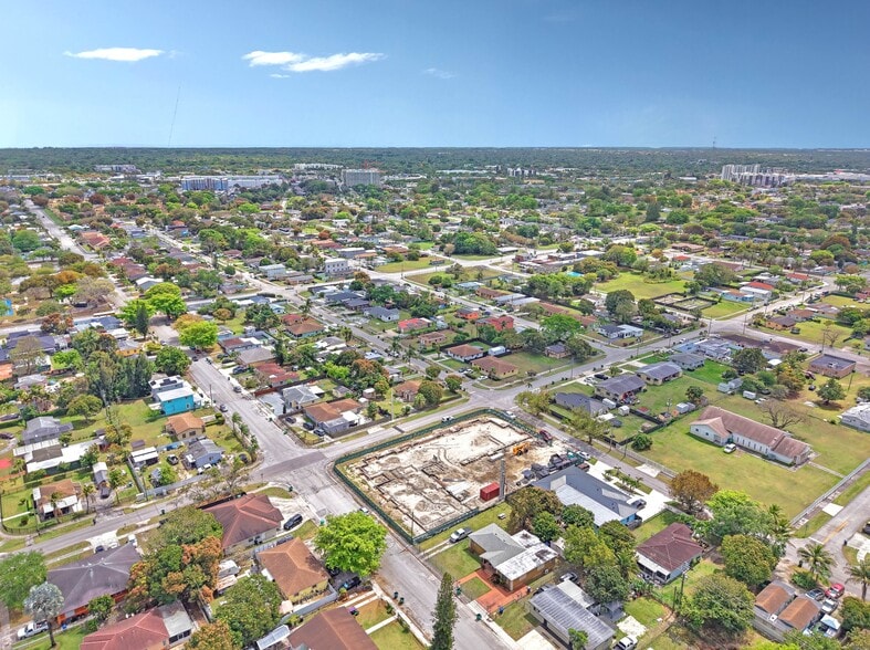 10500 172nd st, Miami, FL for sale - Building Photo - Image 2 of 11