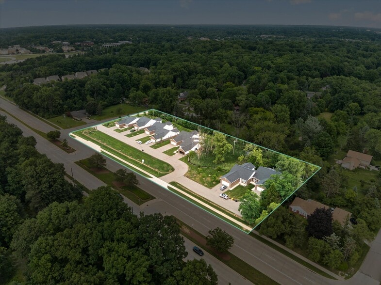 26640 Orchard Lake Rd, Farmington Hills, MI à vendre - Photo principale - Image 1 de 13