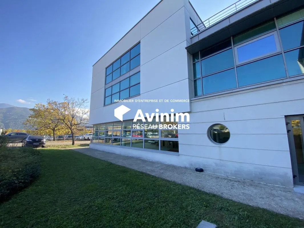 Office in Montbonnot-Saint-Martin for lease Primary Photo- Image 1 of 7