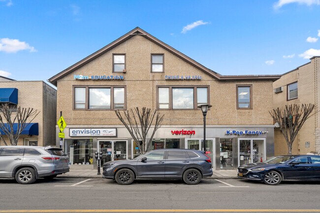 More details for 215 Main St, Fort Lee, NJ - Retail for Sale