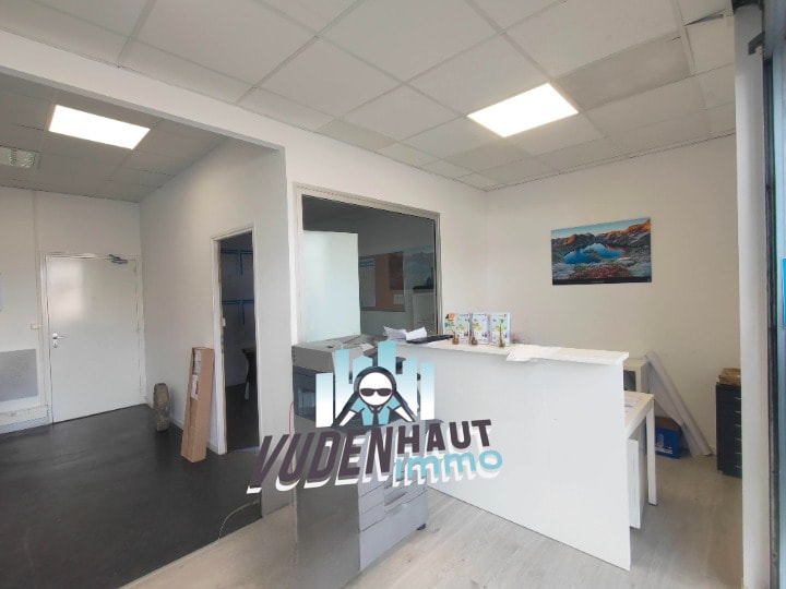 Industrial in Toulouse for lease - Interior Photo - Image 3 of 9