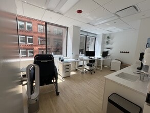 200 W Jackson Blvd, Chicago, IL for lease Interior Photo- Image 1 of 3