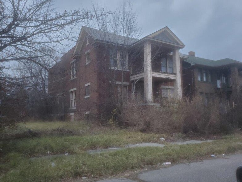 8773 Petoskey Ave, Detroit, MI à vendre - Photo du bâtiment - Image 3 de 5