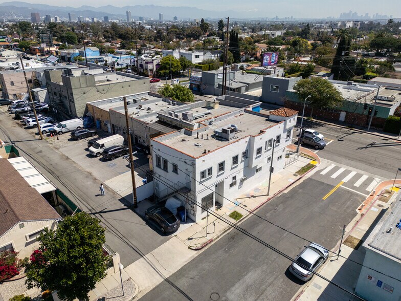 2741-2743 S Robertson Blvd, Los Angeles, CA à louer - Aérien - Image 3 de 21
