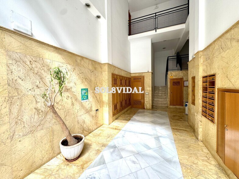 Carrer del Limón, 1, Orihuela, Alicante for lease - Lobby - Image 3 of 11