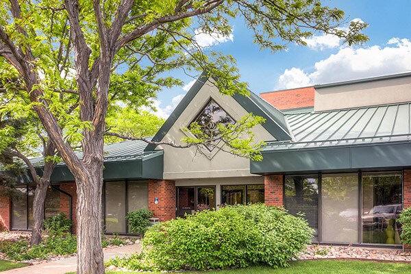 10 Inverness Dr E, Englewood, CO à louer - Photo du bâtiment - Image 2 de 8