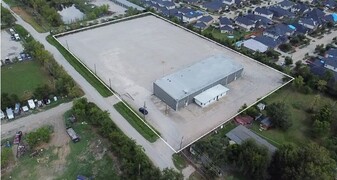 13001 Elaine Rd, Houston TX - Entrepôt