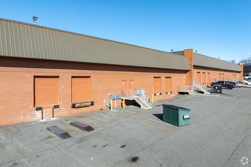 2105 Emmorton Park Rd, Edgewood, MD à louer - Photo du bâtiment - Image 2 de 4