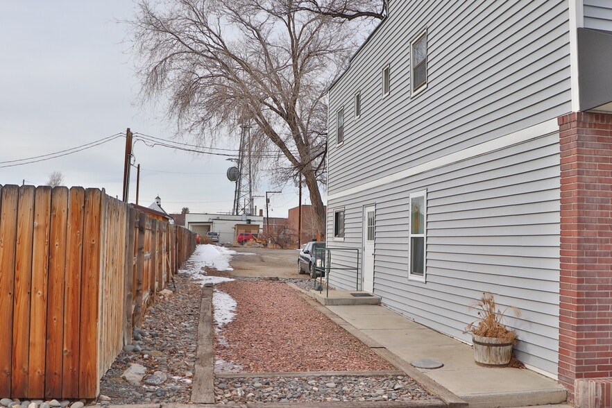 450 Montana Ave, Lovell, WY à vendre - Photo du bâtiment - Image 3 de 38