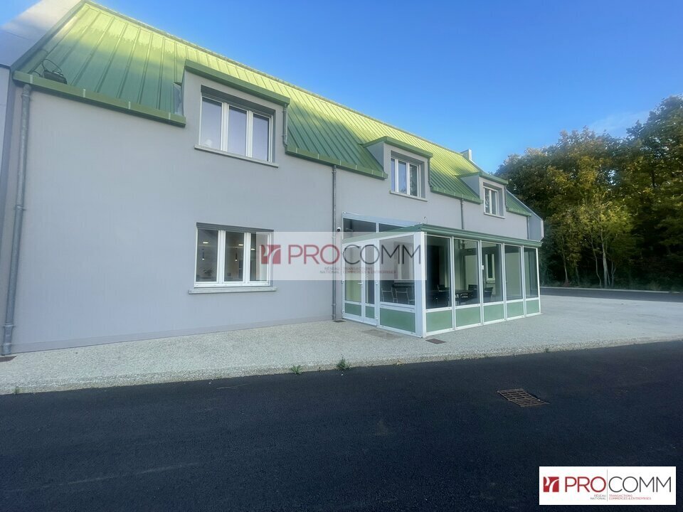 Retail in Luisant for lease Building Photo- Image 1 of 14