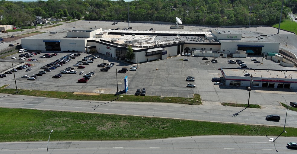 1001 Fort Crook Rd N, Bellevue, NE for lease - Building Photo - Image 1 of 10