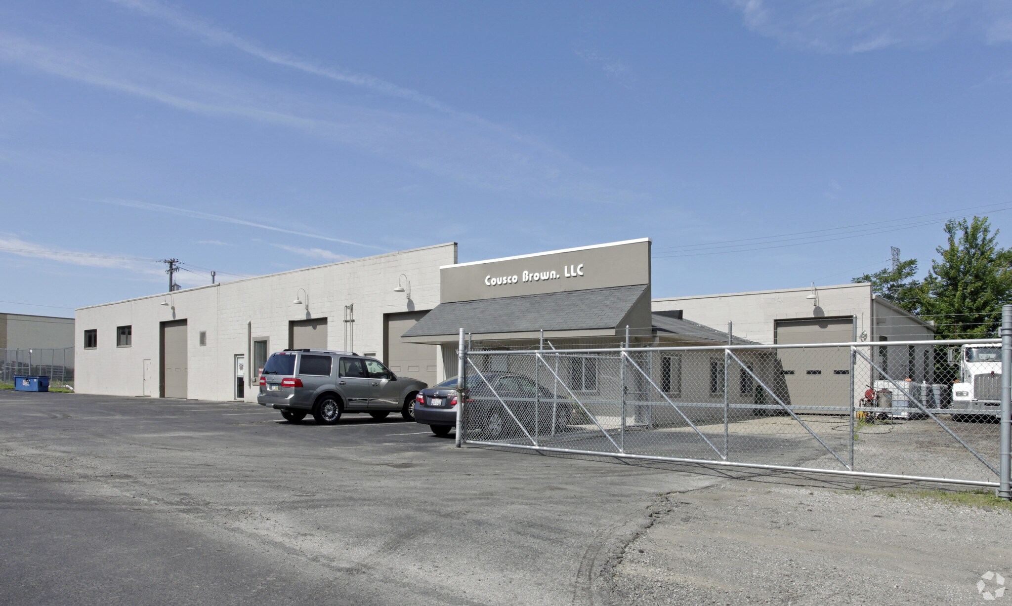 111 Burbank Dr, Toledo, OH à louer Photo du bâtiment- Image 1 de 3