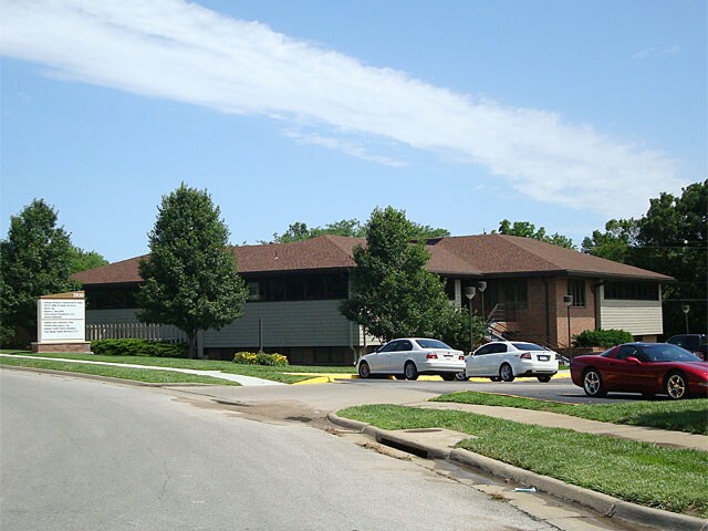 Plus de détails pour 2930 SW Wanamaker Dr, Topeka, KS - Bureau à louer