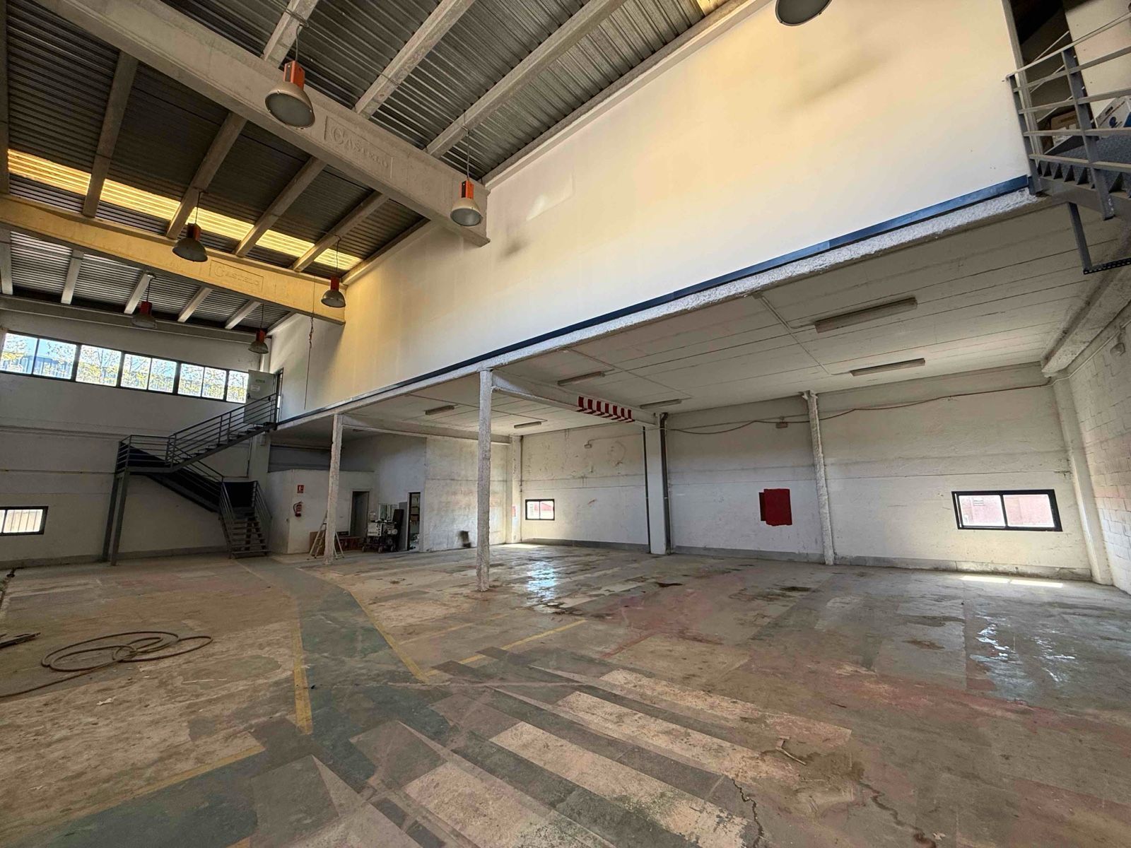 Industriel dans San Sebastián de los Reyes, Madrid à louer Photo principale- Image 1 de 3